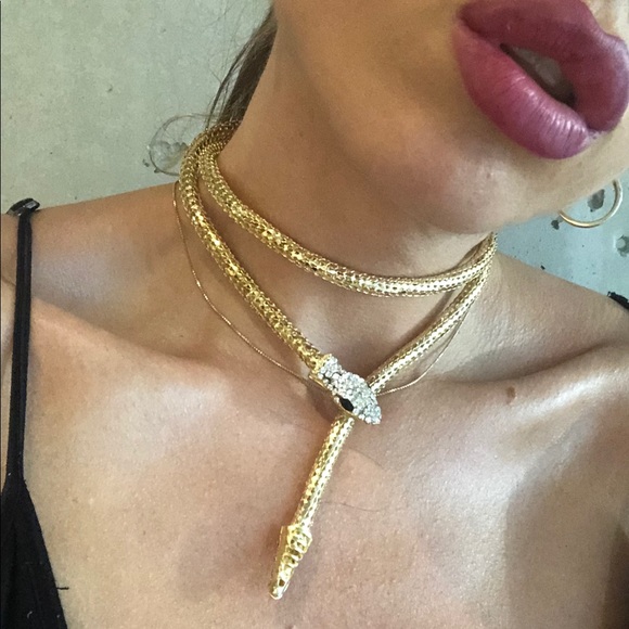3 for $20!! NWT Gold & Crystal Snake necklace - Picture 3 of 3